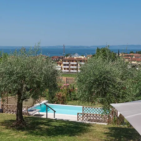 Marilyn - Private Garden Pool And Jacuzzi