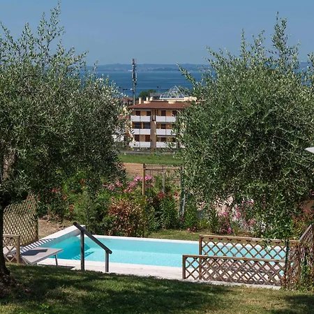 Marilyn - Private Garden Pool And Jacuzzi